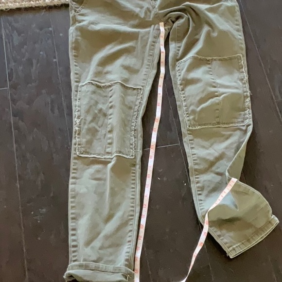 Khaki pants - Picture 9 of 9